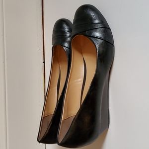 CL by Laundry Melanie Black Wedge Size 9.5 NIB NWT